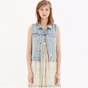 Madewell Jean Jacket Vest in Clear Blue